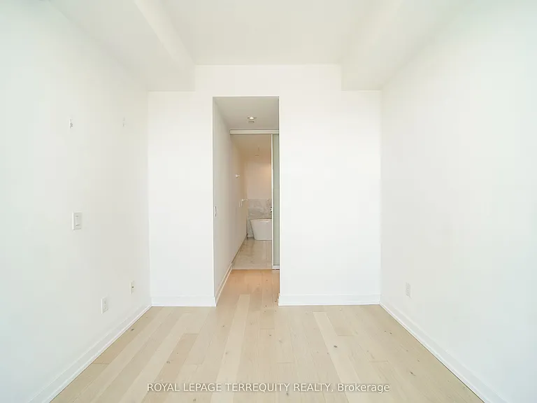 488 University Ave #5008 — Photo 24