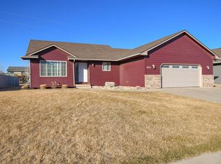 610 Kent St, Harrisburg, SD 57032