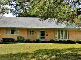 610 Buckeye Ave, Erwin, TN 37650