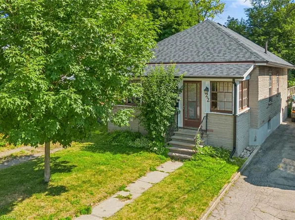 22 Boult Ave, Guelph, ON N1E 5W7
