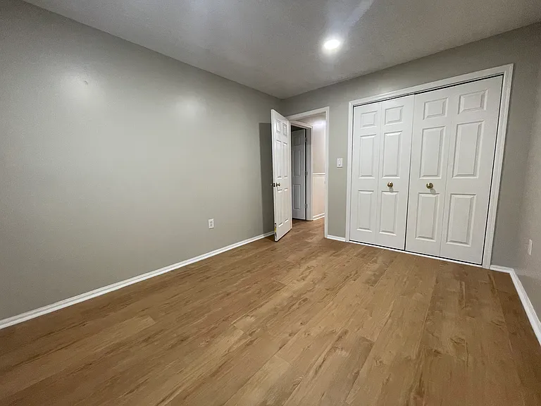 56 Edward Dr — Photo 8