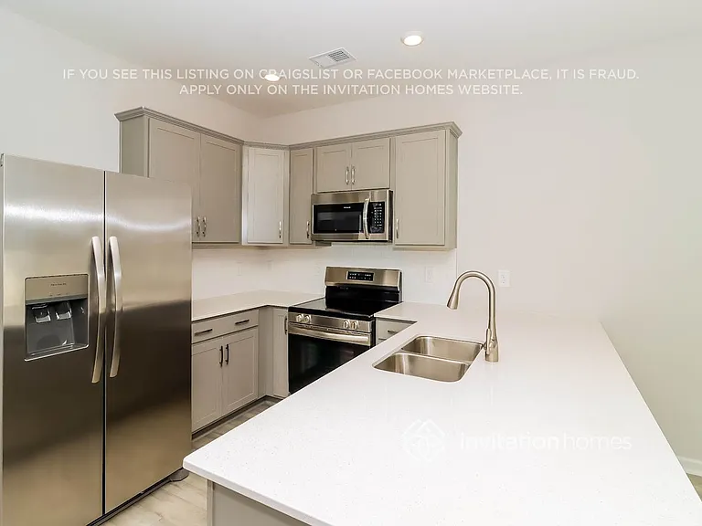 1704 C M Human Ct — Photo 7