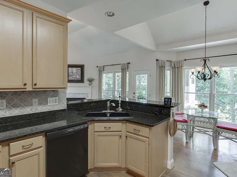 6440 Deep Woods Ct — Photo 18