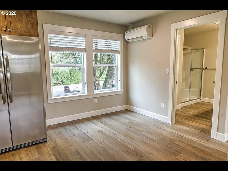 6306 NW Bernie Dr — Photo 4