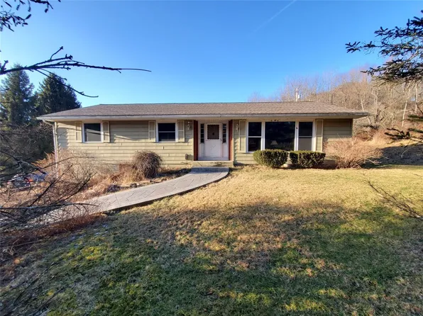 79 Sutton Rd, New Milford, PA 18834