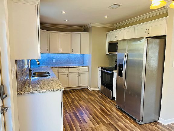 3rd image of 4257 Avenida San Marcus