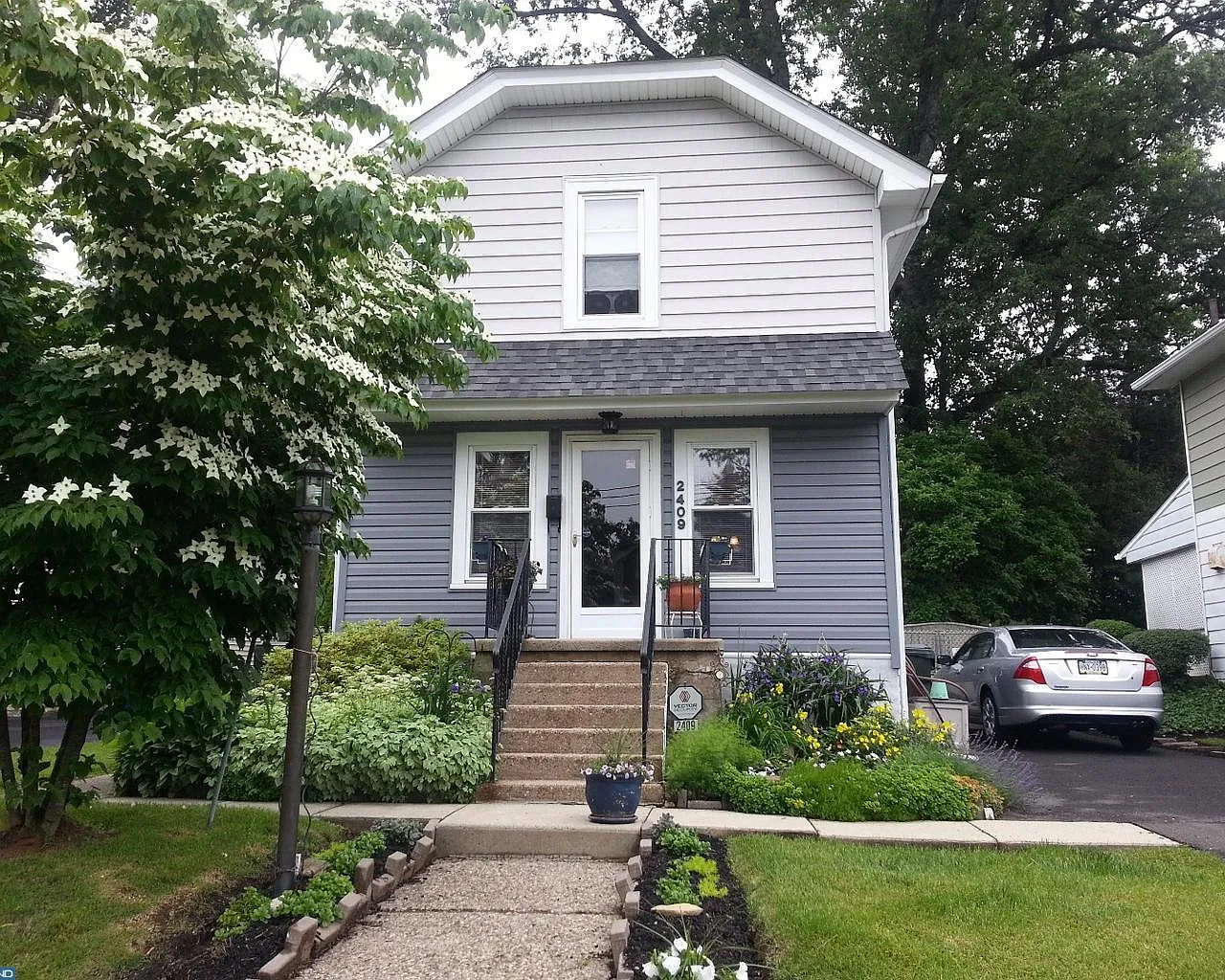 2409 Ardsley Ave photo 1