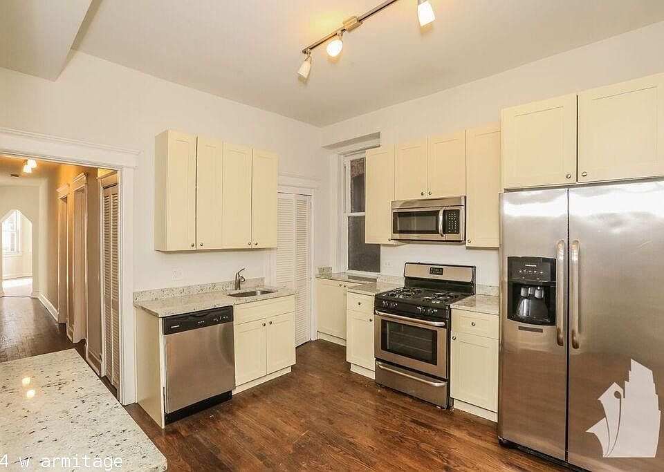 1st image of 854 W Armitage Ave #223