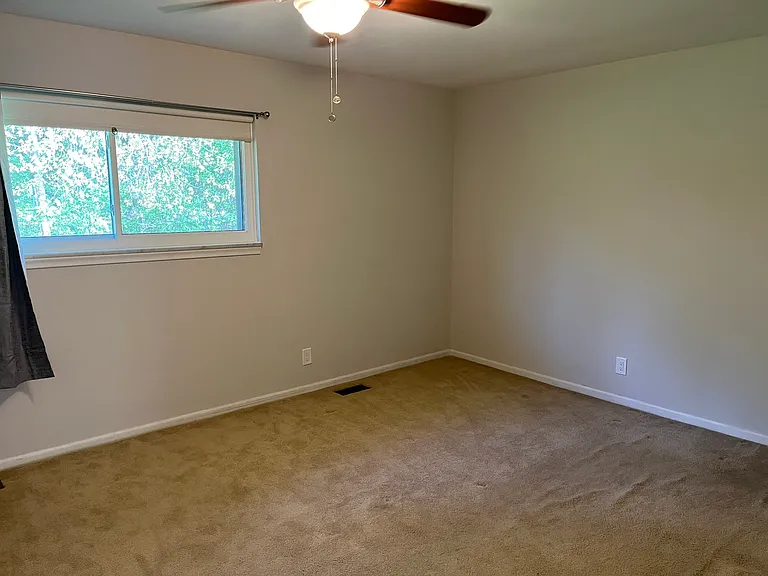 33426 Harlan Dr — Photo 11