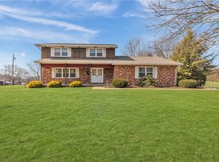 839 Mercer Rd, Beaver Falls, PA 15010