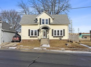 1706 Western Ave, Manitowoc, WI 54220