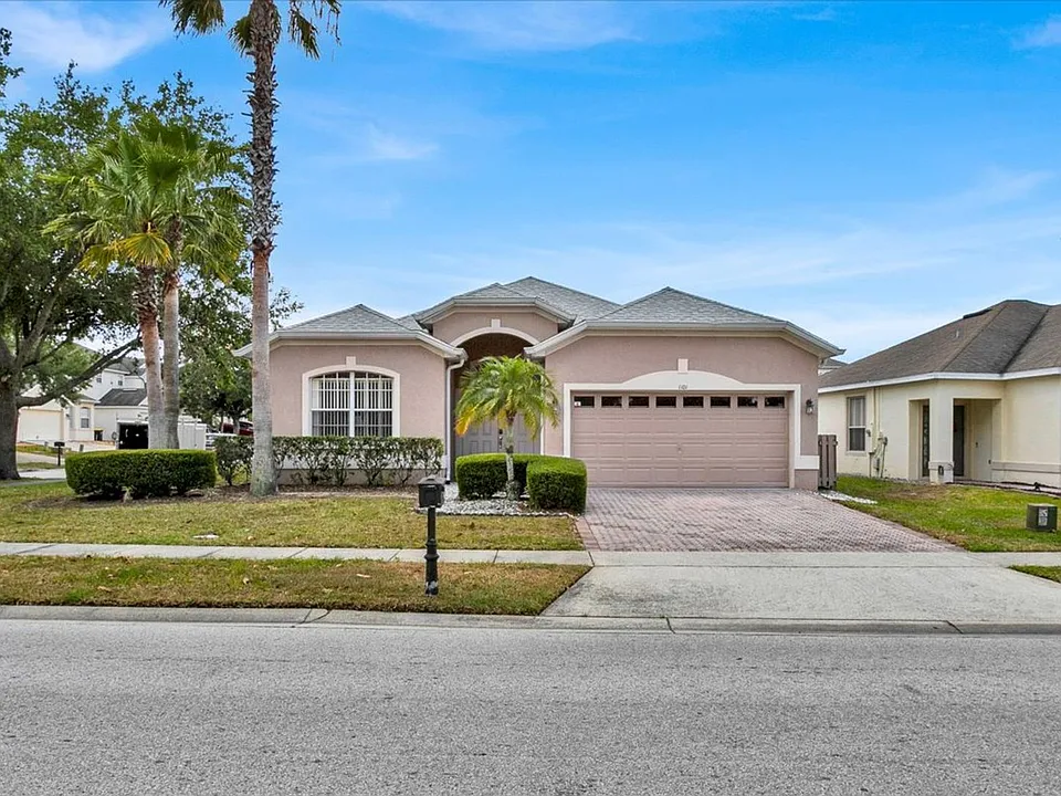 1101 N Hampton Dr