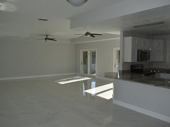 4th image of 4318 S Atlantic Ave