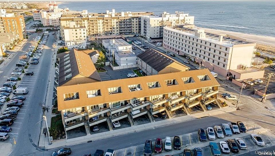 1st image of 88 Pacific Boulevard