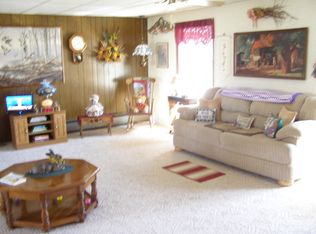 1240 Lawnway Dr, Monmouth, IL 61462