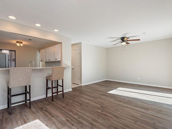 2nd image of 2909 La Villas Dr APT 408