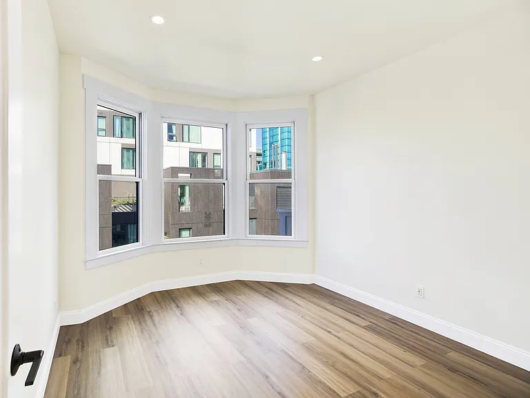 415 Tehama St — Photo 14