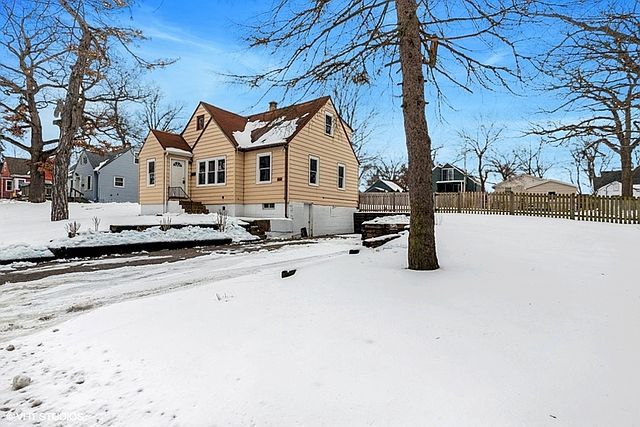 1st image of 413 Forest Glen Dr