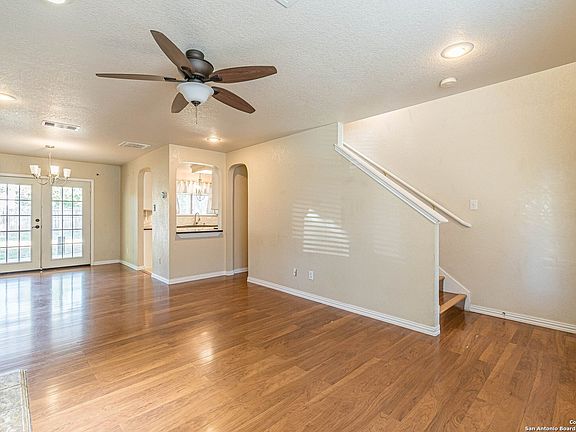 5th image of 7619 CORTLAND OAK
