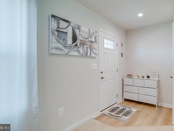 5th image of 2609 High Point Dr