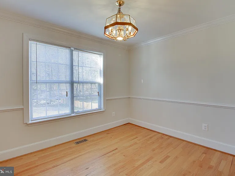 5400 Hampton Forest Way — Photo 7