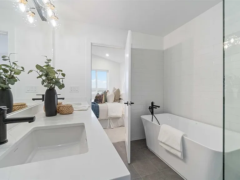 1162 Howse Pl — Photo 3