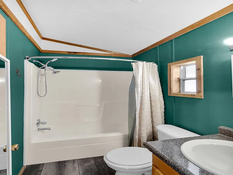 1449 Suncrest St — Photo 10