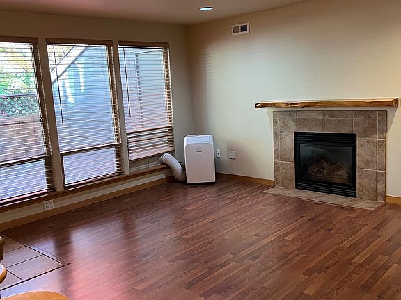 Living room & Fireplace with portable A/C