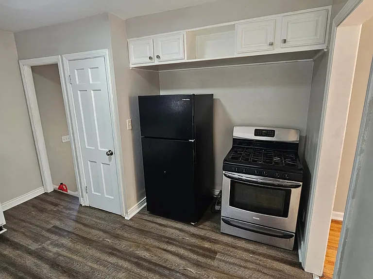 21151 Fuller Ave — Photo 9