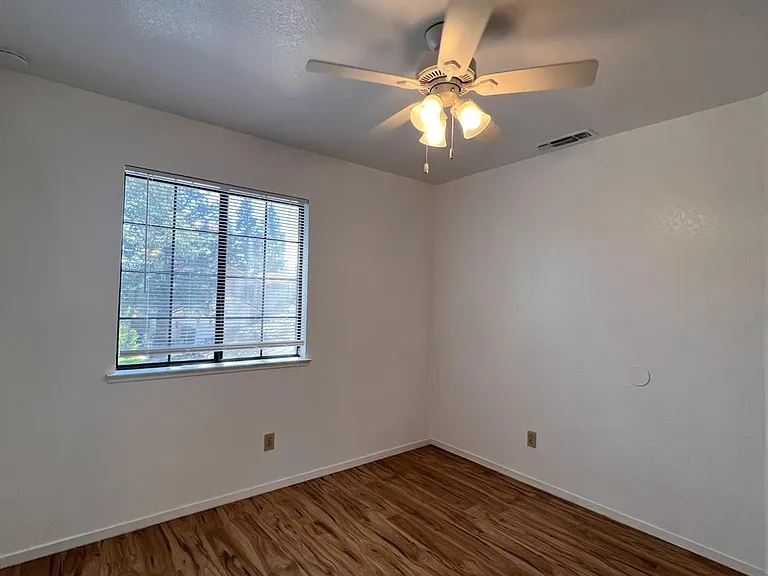479 E Alluvial Ave #103 — Photo 27