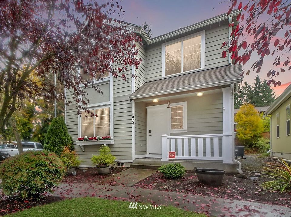 1st image of 914 27th Ave SE