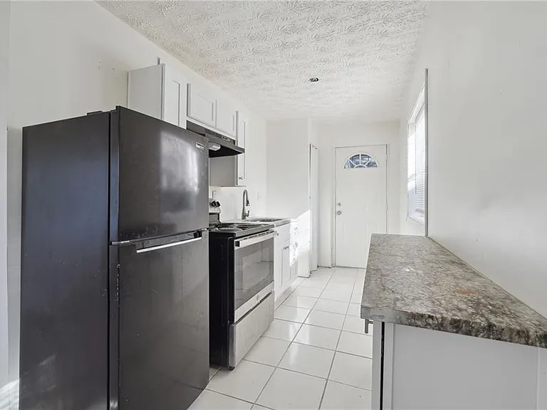 324 Brooks Ave #B — Photo 8