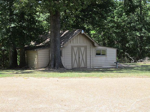 2nd image of 150 Timberlane Dr