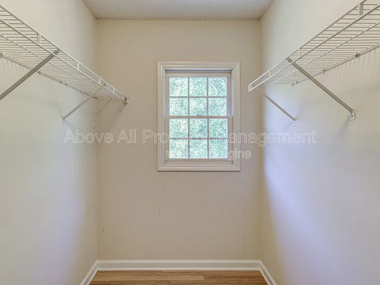 103 Unaka Ct — Photo 46