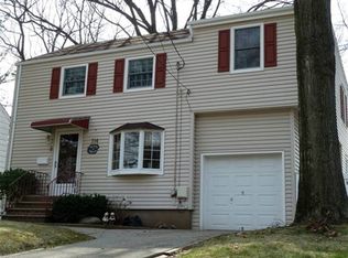 114 Manhattan Ave, Waldwick, NJ 07463