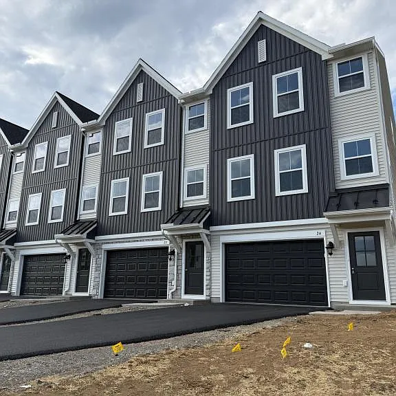 20 Meredith Way — Photo 1