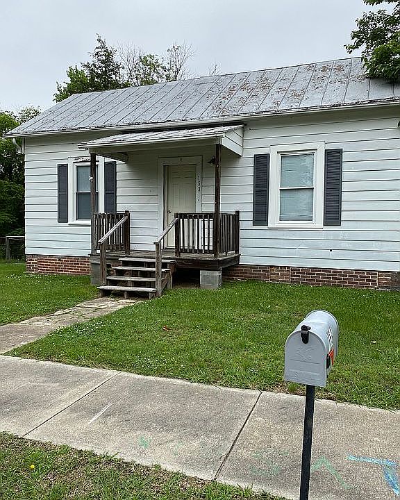1st image of 153 Wood Ave