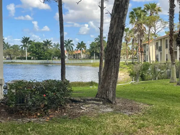 1580 Windorah Way APT D, West Palm Beach, FL 33411