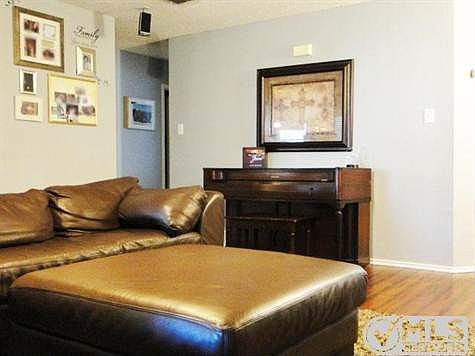 5th image of 1512 Leeward Ln