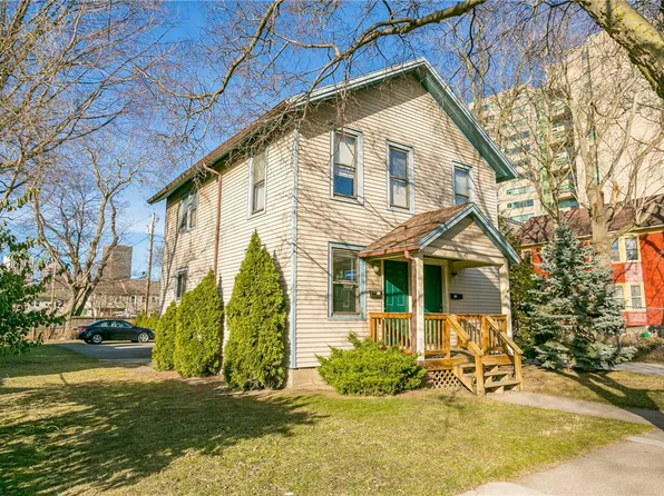 47 Alexander St, Rochester, NY 14620