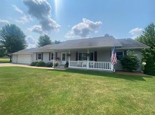 5573 Elmwood Ave, Stevens Point, WI 54482