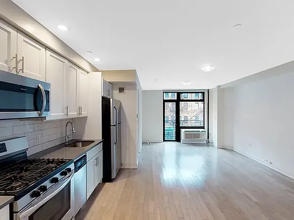821 9th Avenue image 1 of 7