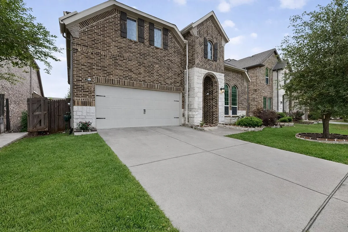 Building Photo - 1817 Houghton Dr