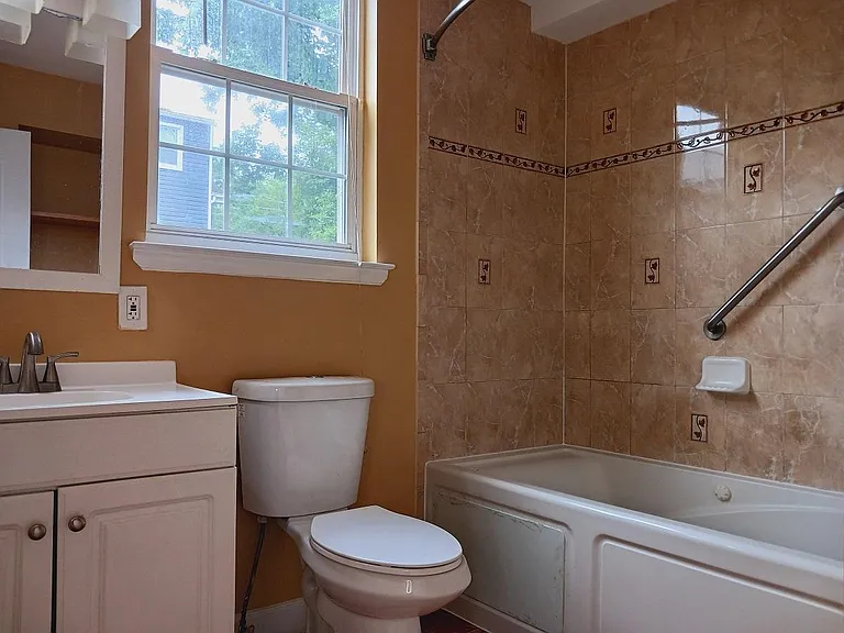 2603 Hamlin St NE — Photo 13