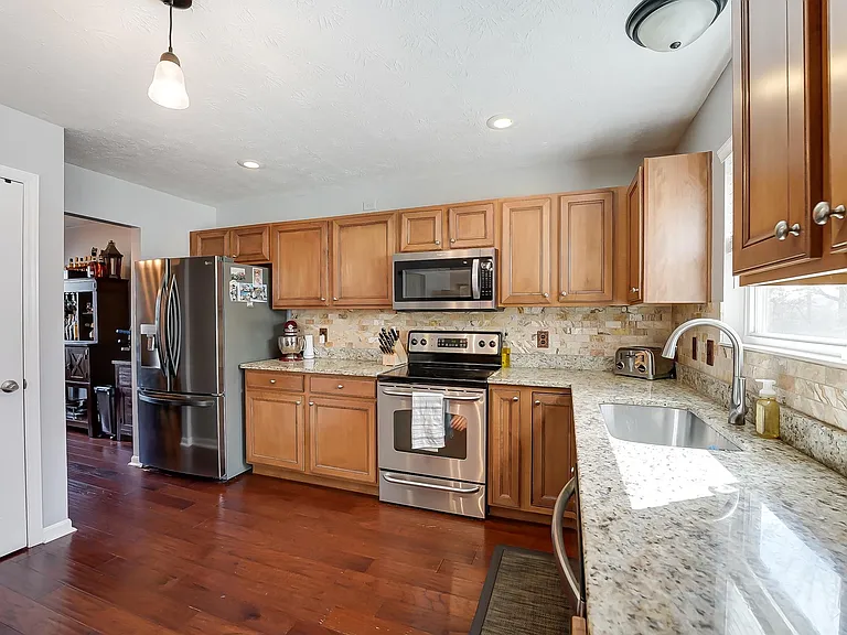 6700 Bartlett Ct — Photo 15