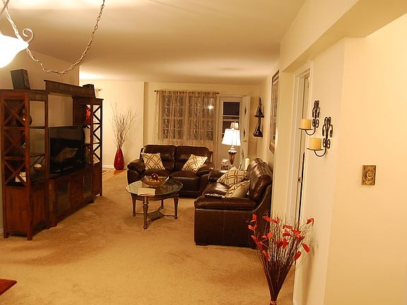 4th image of 151-35 84th St #4G