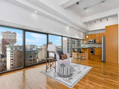 1101 Walnut St UNIT 1206, Kansas City, MO, 64106