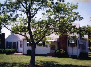 2739 Maple Ave, Burlington, NC 27215