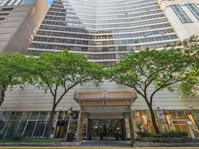 110 E Delaware Pl APT 701, Chicago, IL, 60611