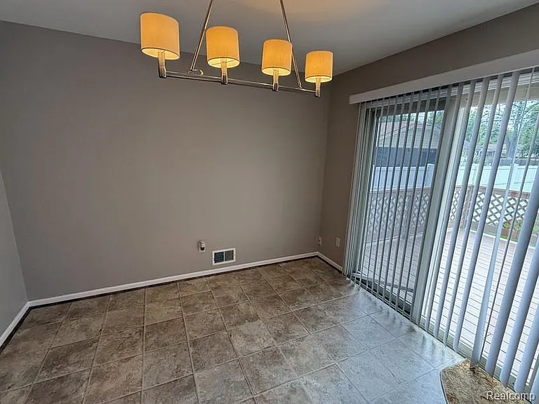 8303 Lenore St — Photo 5